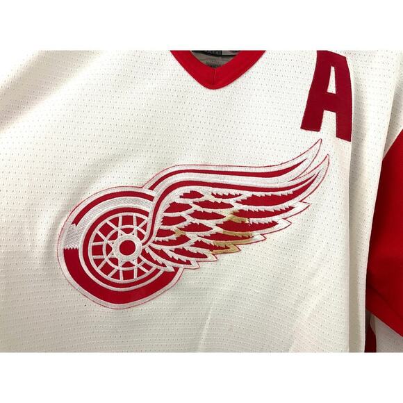 NHL Detroit Red Wings Brendan Shanahan #14 Nike Authentic Jersey MEDIUM 48 90s - Picture 4 of 15